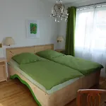 Zur Rose Gæstehus 3*