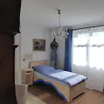 Gæstehus Zur Rose 3*