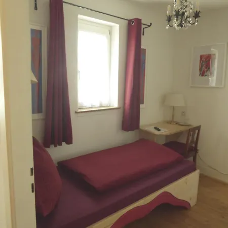 Zur Rose 3*