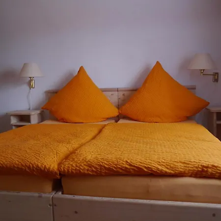 Zur Rose Guest house 2*